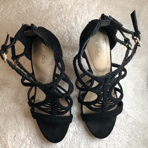 Aldo SIZE 9 open toe heel (about 5inch heel) - Picture 3 of 3